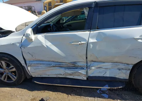 2013 Acura Rdx z USA, uszkodzony, nr VIN 5J8TB3H31DL000912